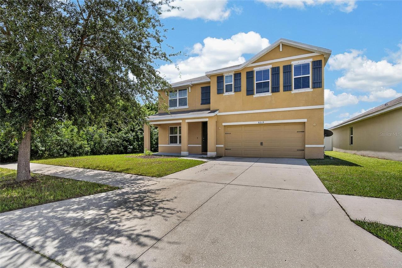 8219 Bilston Village Ln., Gibsonton, FL 33534