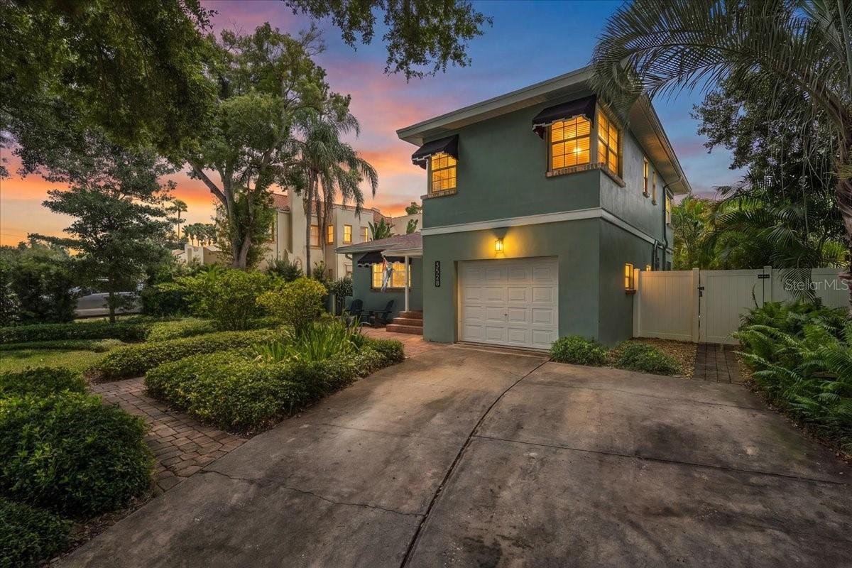 3528 Foster Hill Dr., St Petersburg, FL 33704