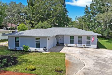 New Homes with In-ground Swimming Pools That Attend Tarpon Springs Middle School: September 6th to September 12th