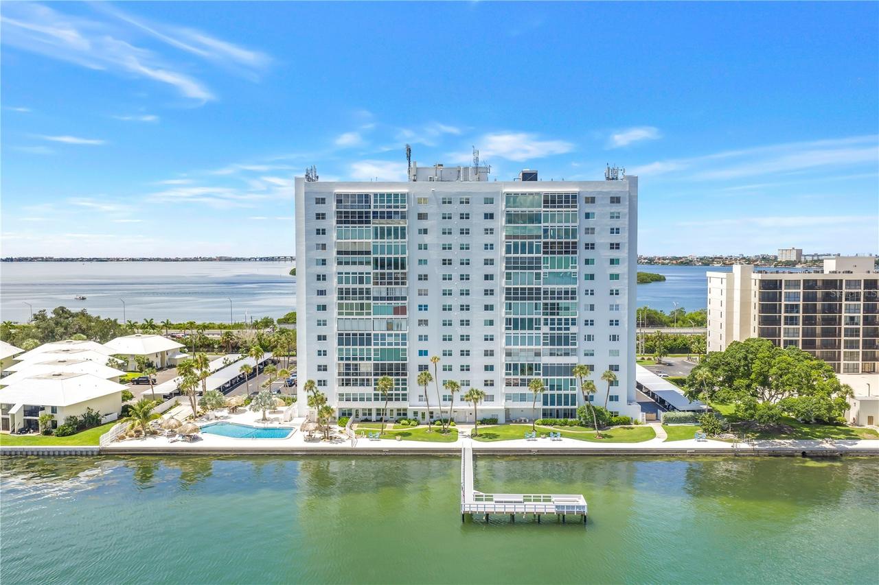 7200 Sunshine Skyway Ln. #8B, St Petersburg, FL 33711