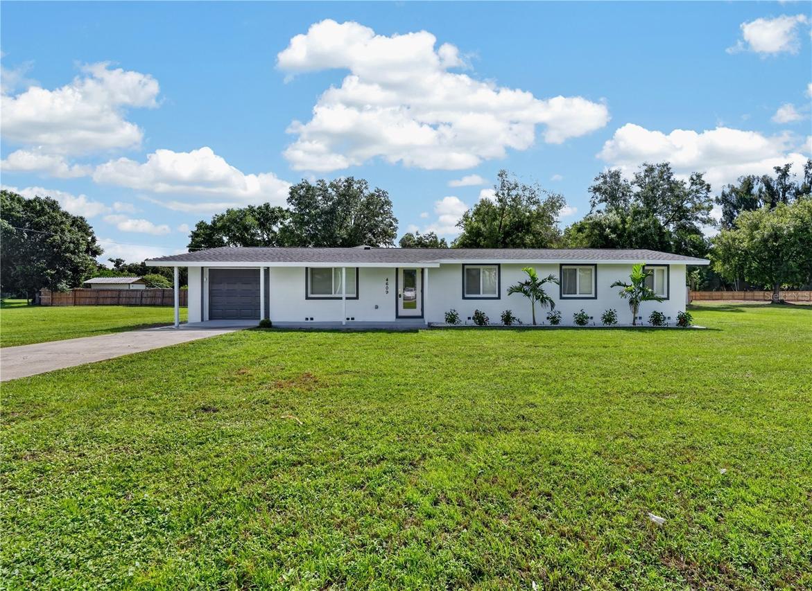 4609 60th St., Bradenton, FL 34203