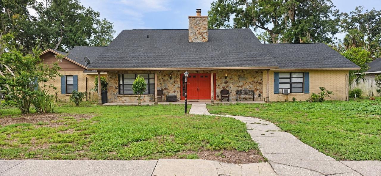 113 Locust Dr., Brandon, FL 33511