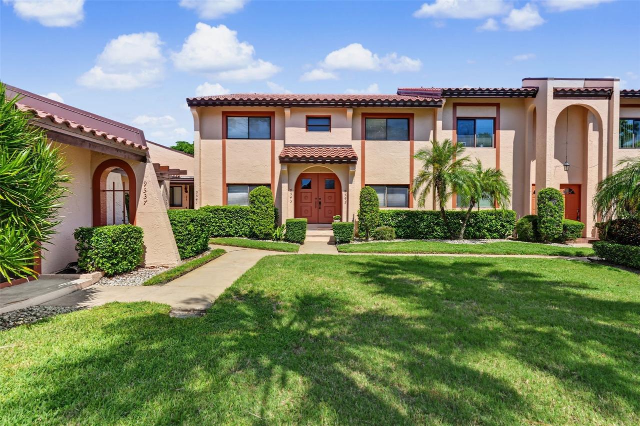 9543 86th Ave., Seminole, FL 33777