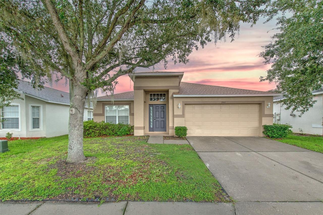 3945 Hampton Hills Dr., Lakeland, FL 33810