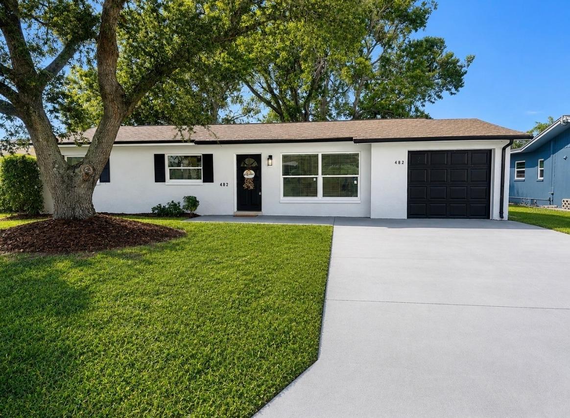 482 Oakwood Dr., Dunedin, FL 34698