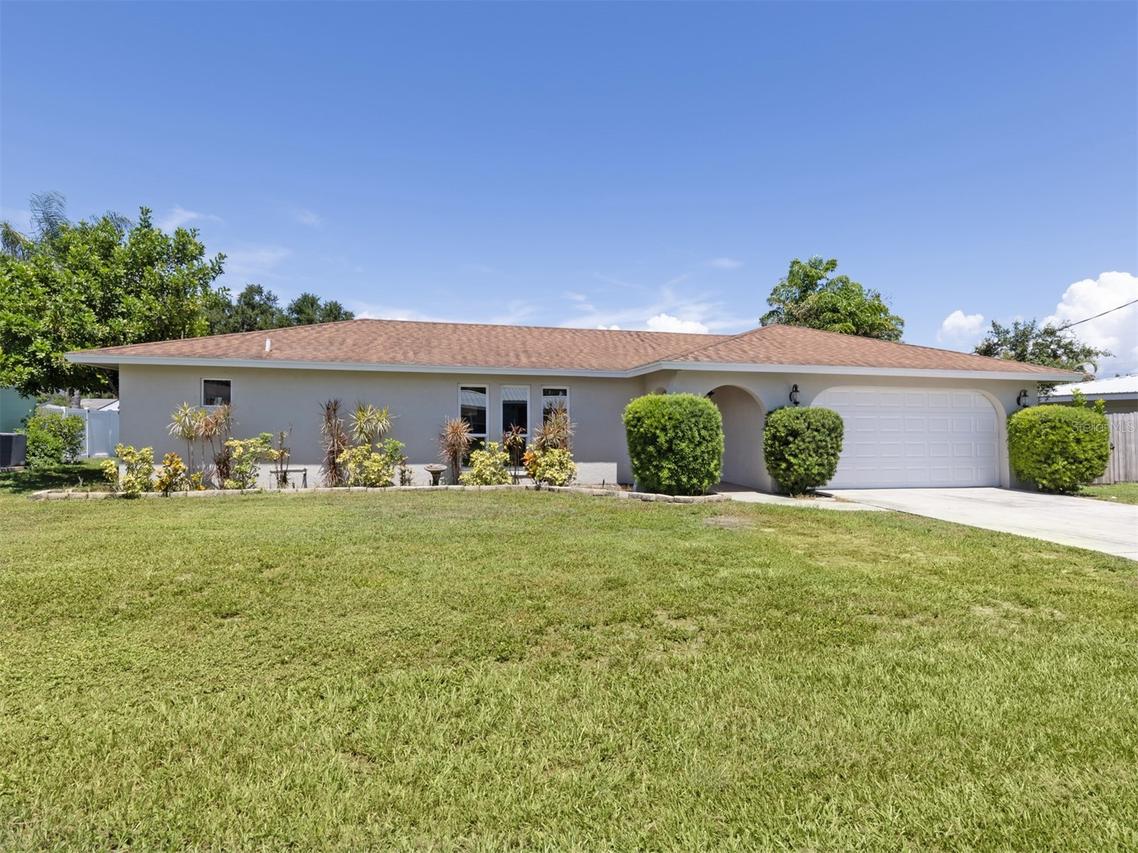 2161 Inner Cass Cir., Sarasota, FL 34231