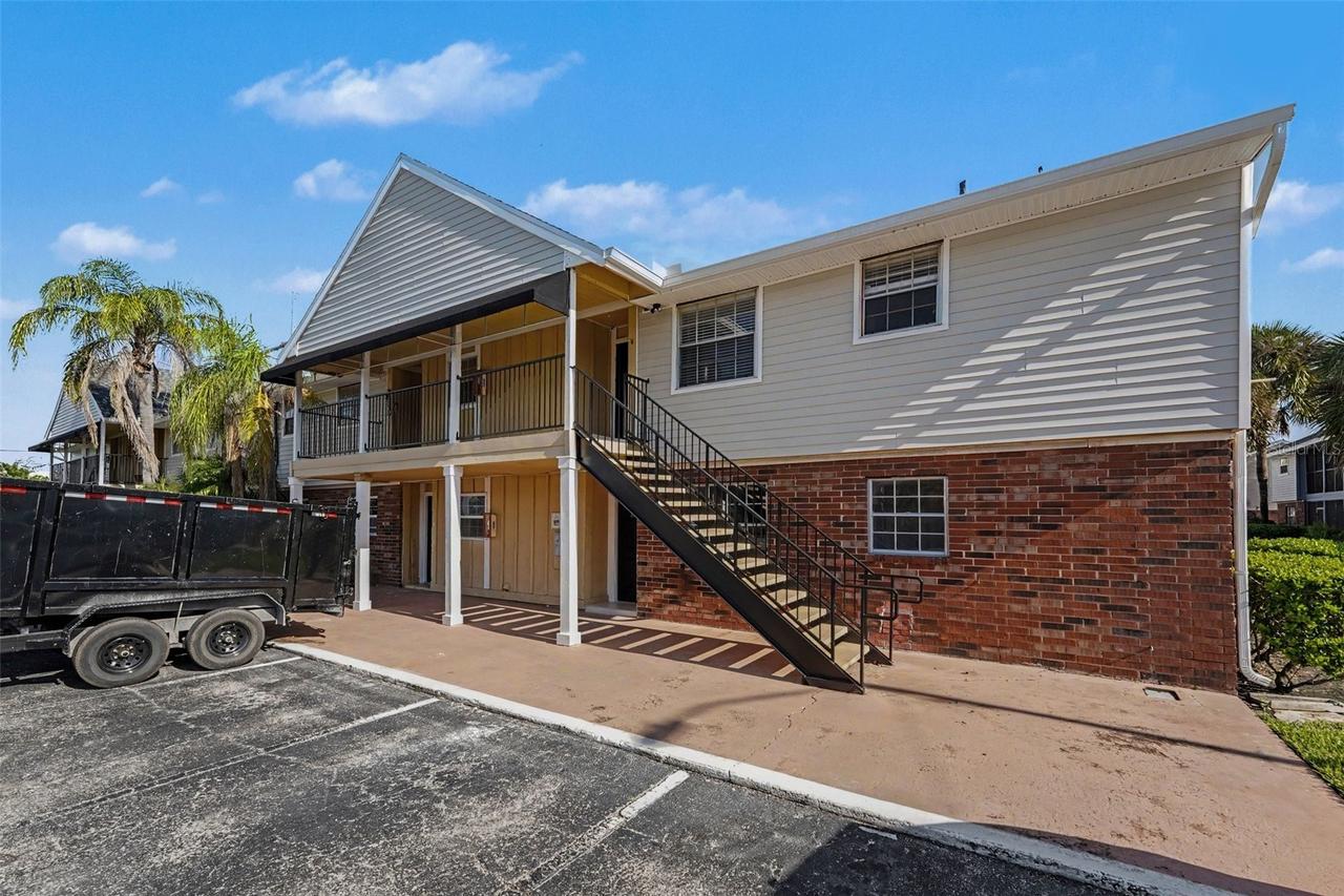 200 Countryclub Dr. #1205, Largo, FL 33771