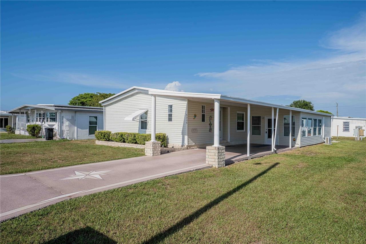 5335 Powhattan St., Zephyrhills, FL 33542