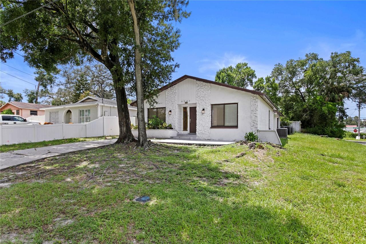 8520 N Branch Ave., Tampa, FL 33604
