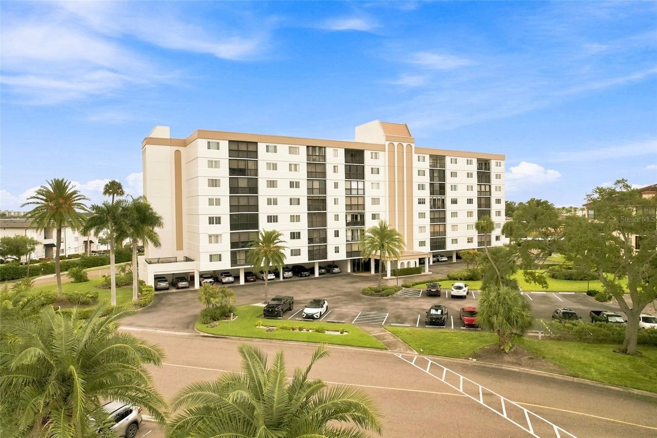 19029 N Us Highway 19 #9-704, Clearwater, FL 33764