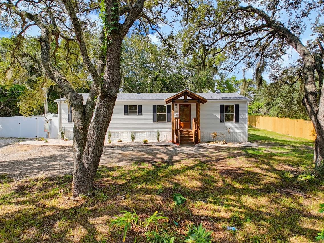 9637 Passaic Dr., Hudson, FL 34667