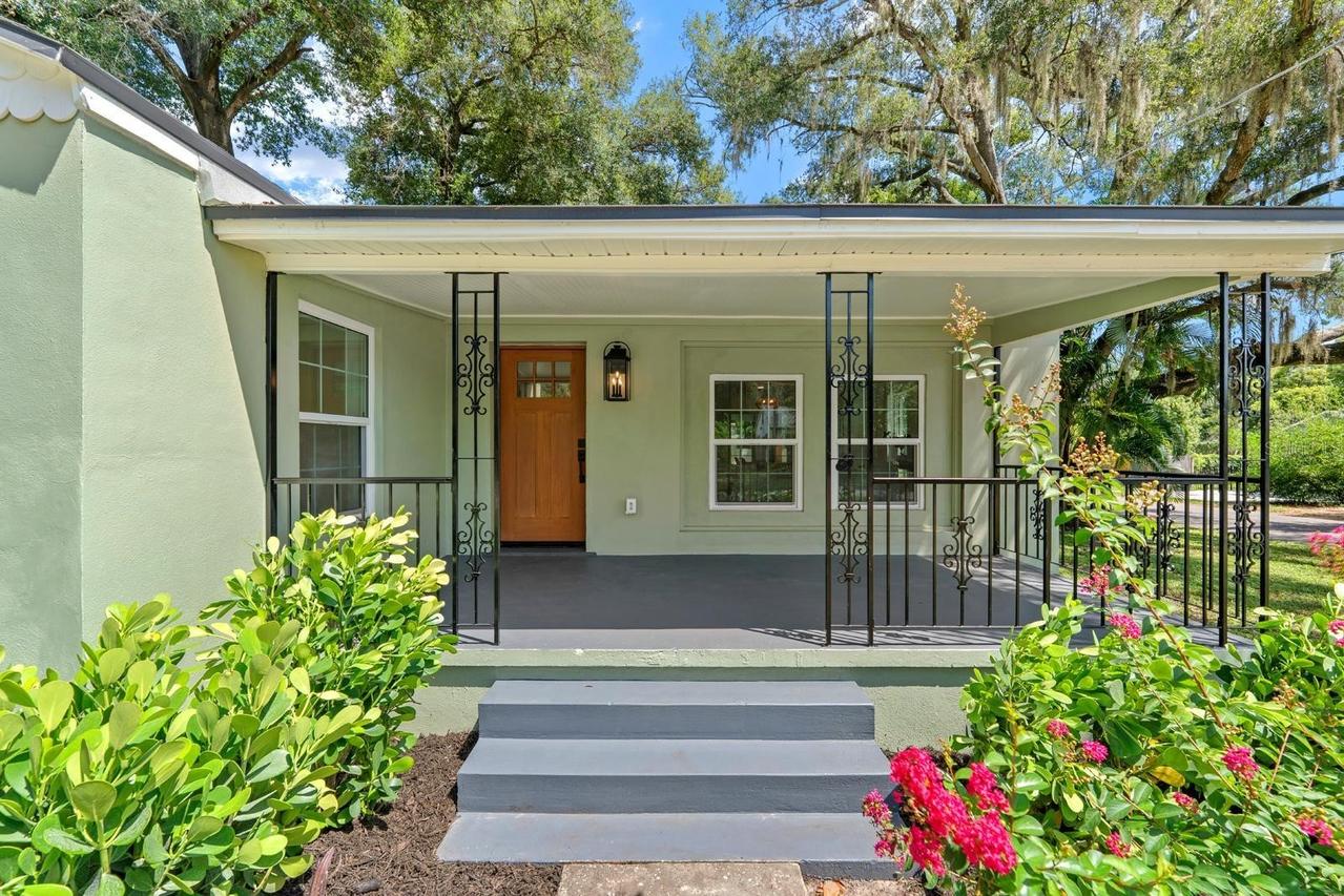 1230 E Henry Ave., Tampa, FL 33604