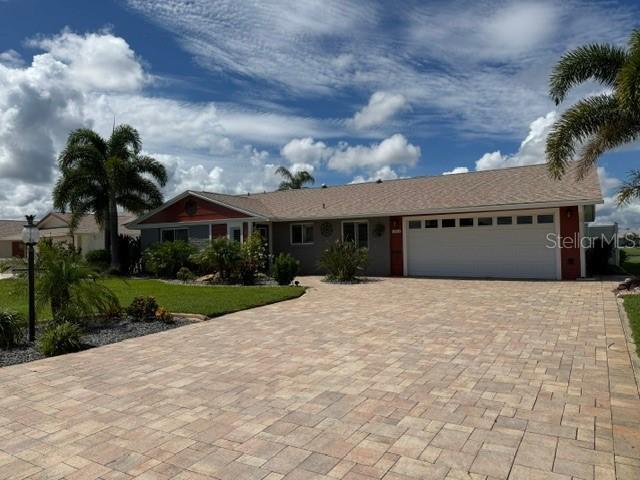 1804 Bunker Hill Dr., Sun City Center, FL 33573