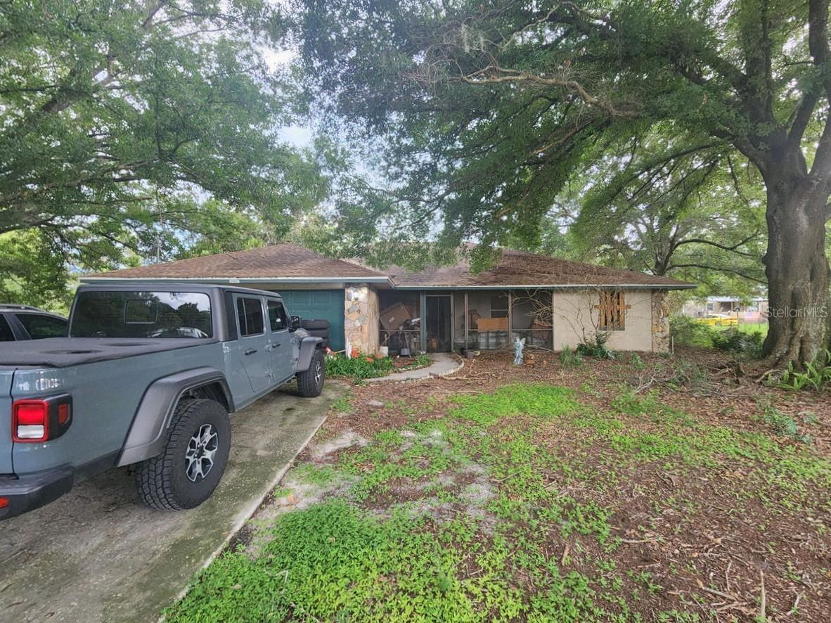 2407 Summer Hollow Dr., Auburndale, FL 33823