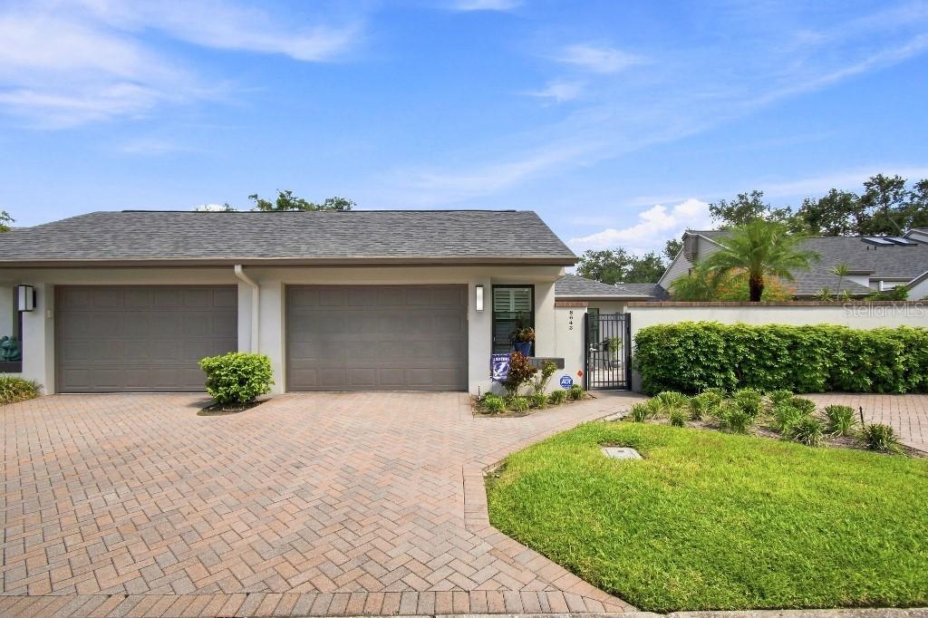 8643 Piper Ln., Seminole, FL 33777