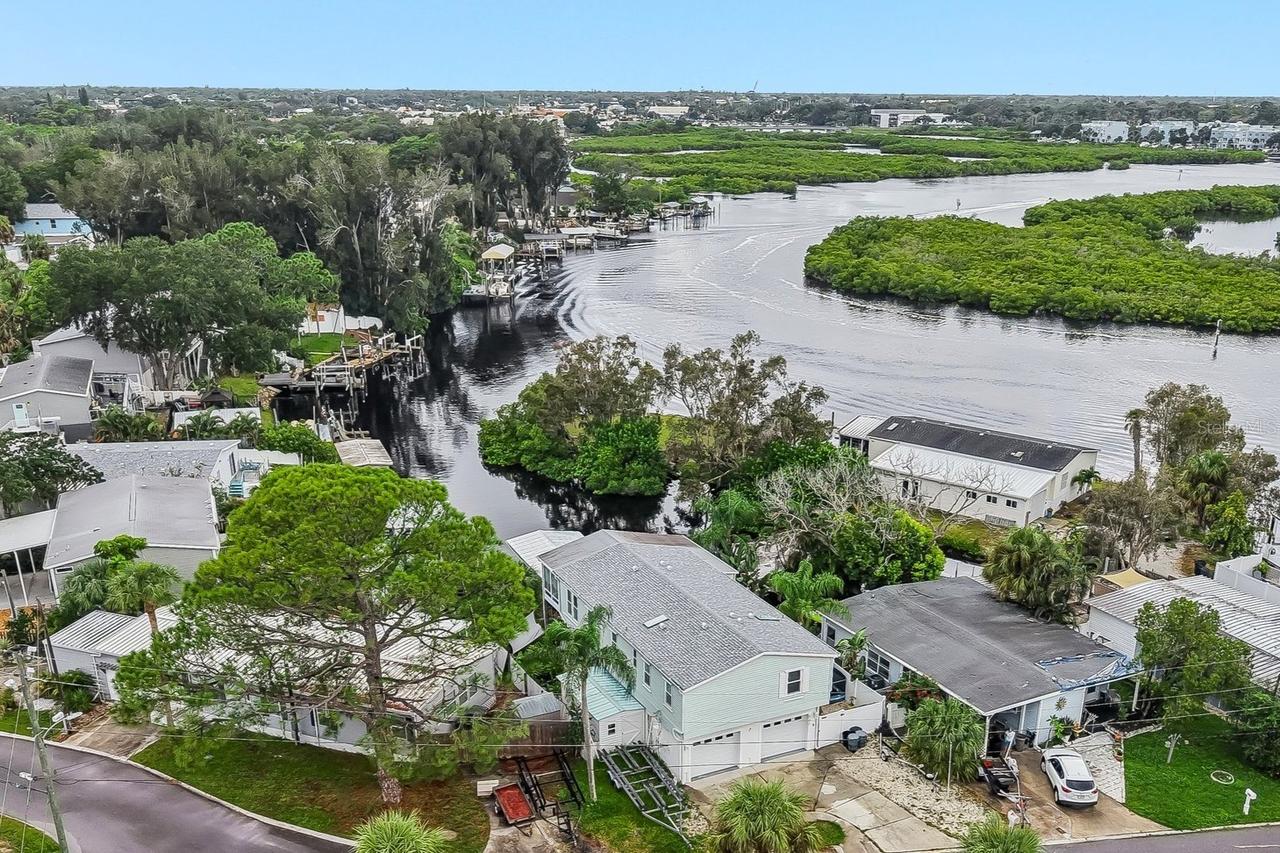 507 River View Ln., Tarpon Springs, FL 34689