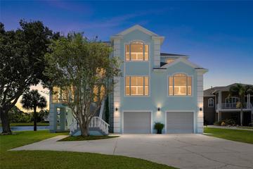 New Construction Homes For Sale This Week That Attend Tarpon Springs Middle School: September 2nd to September 8th