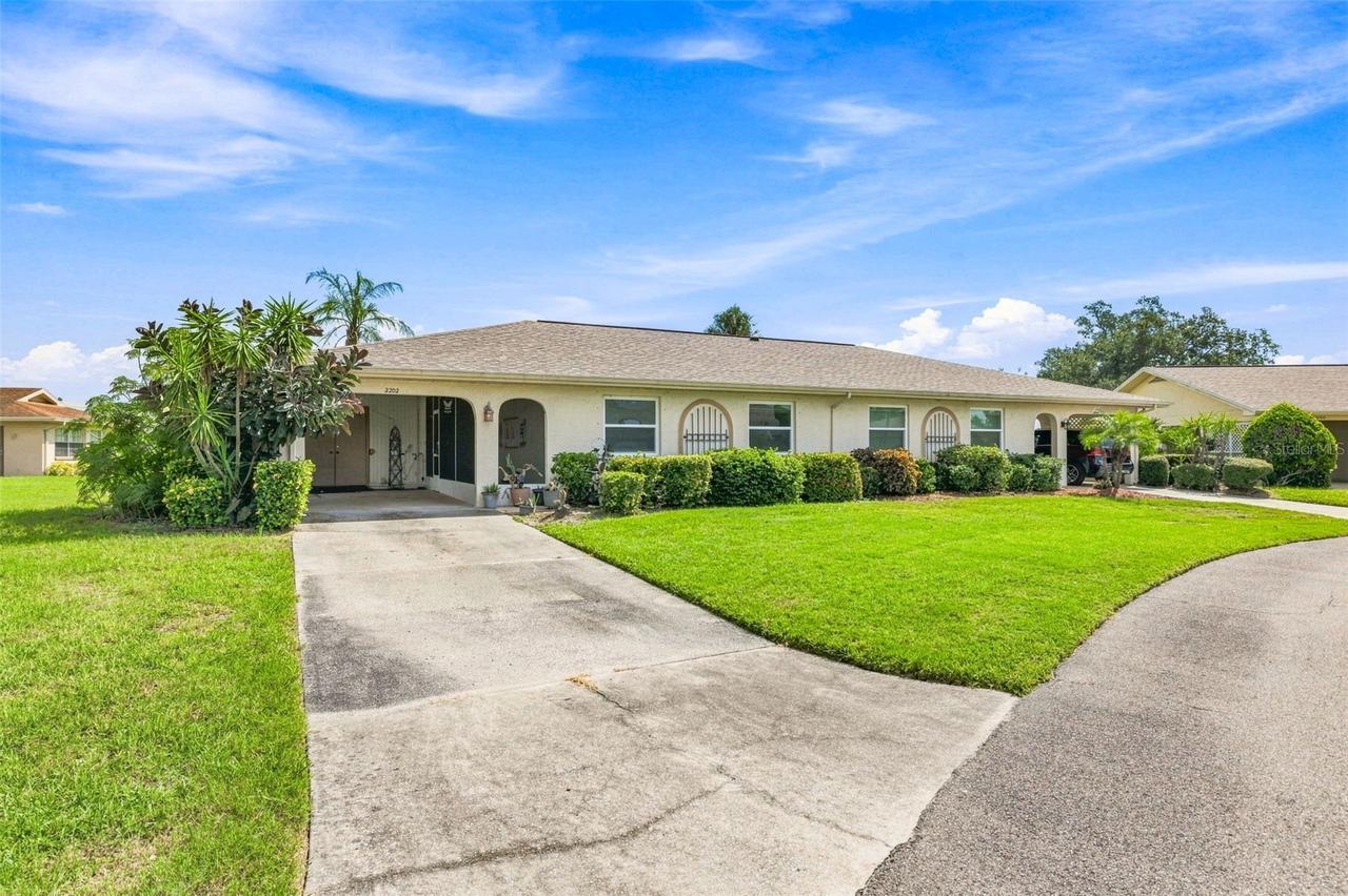 2202 Highclere Cir., Sun City Center, FL 33573