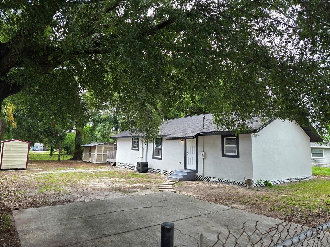 9408 N 12th St., Tampa, FL 33612