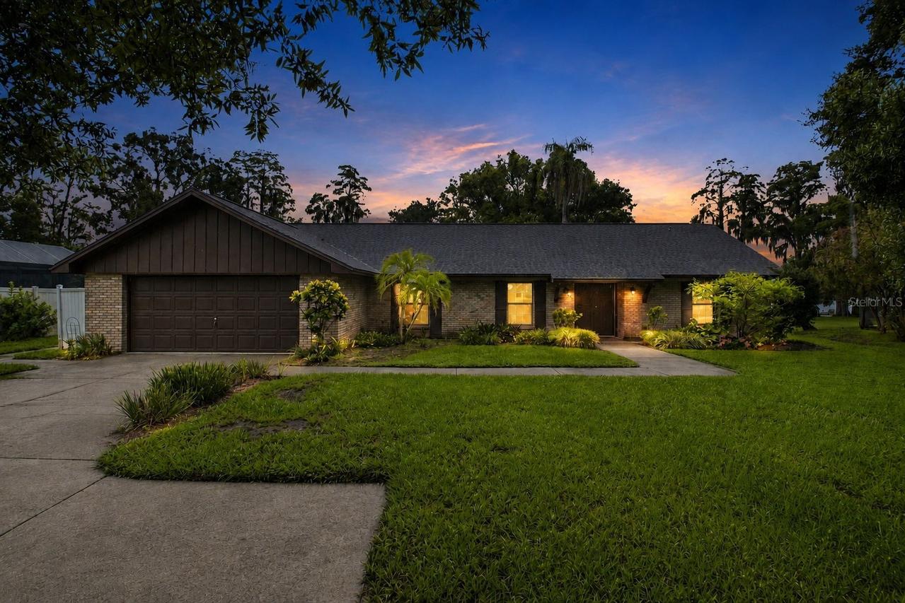 15301 Lake Maurine Dr., Odessa, FL 33556
