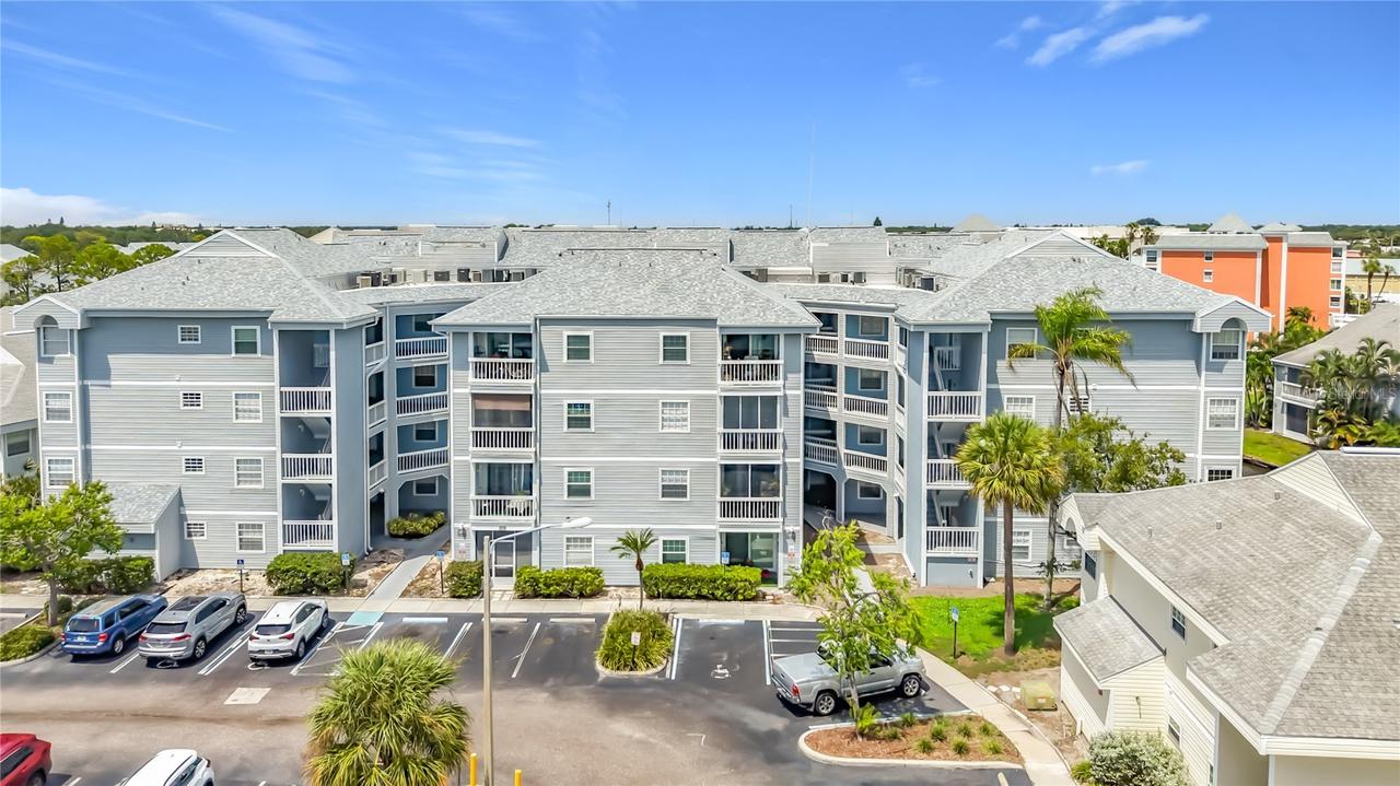 6810 Stones Throw Cir. #13302, St Petersburg, FL 33710