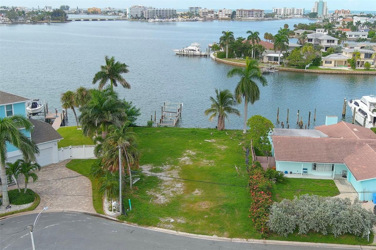 11080 8th St., Treasure Island, FL 33706