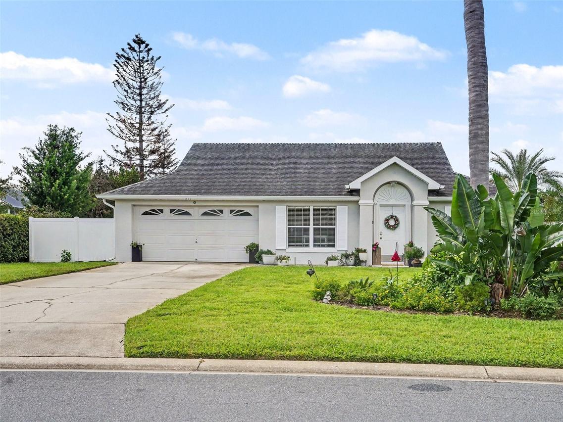 511 Hanging Moss Rd., Davenport, FL 33837
