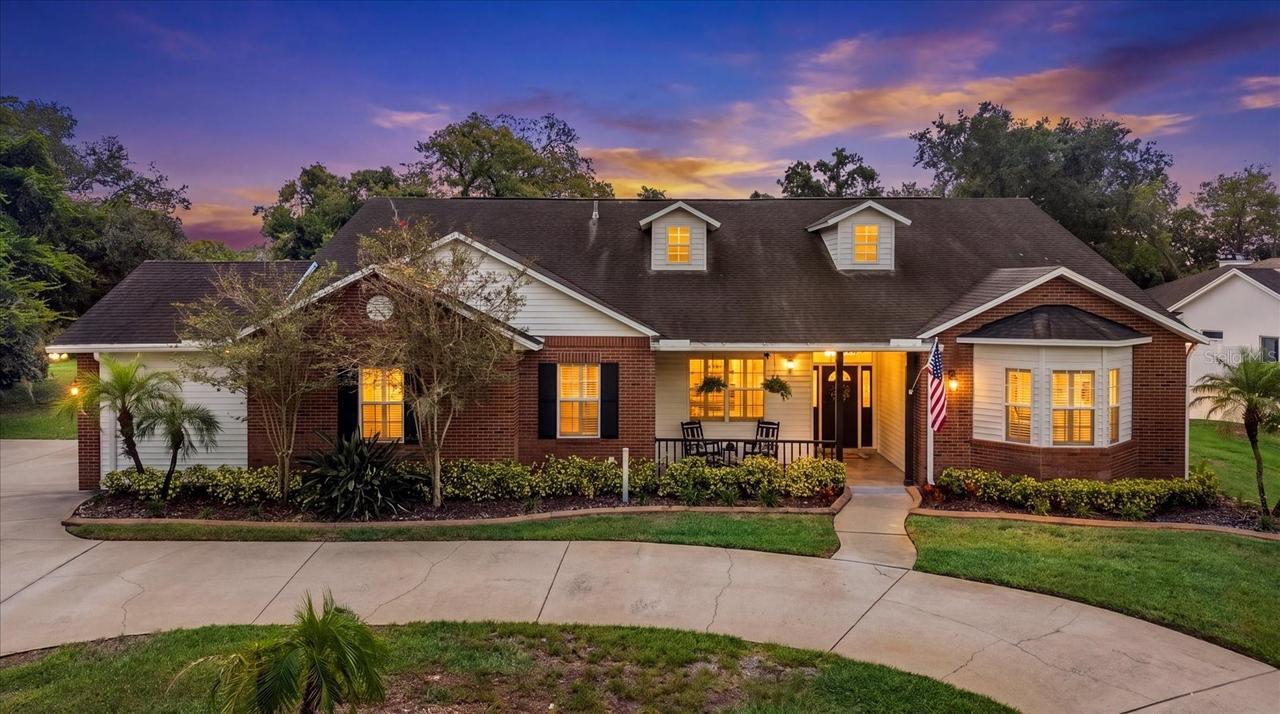 8805 Crosswood Ct., Riverview, FL 33578