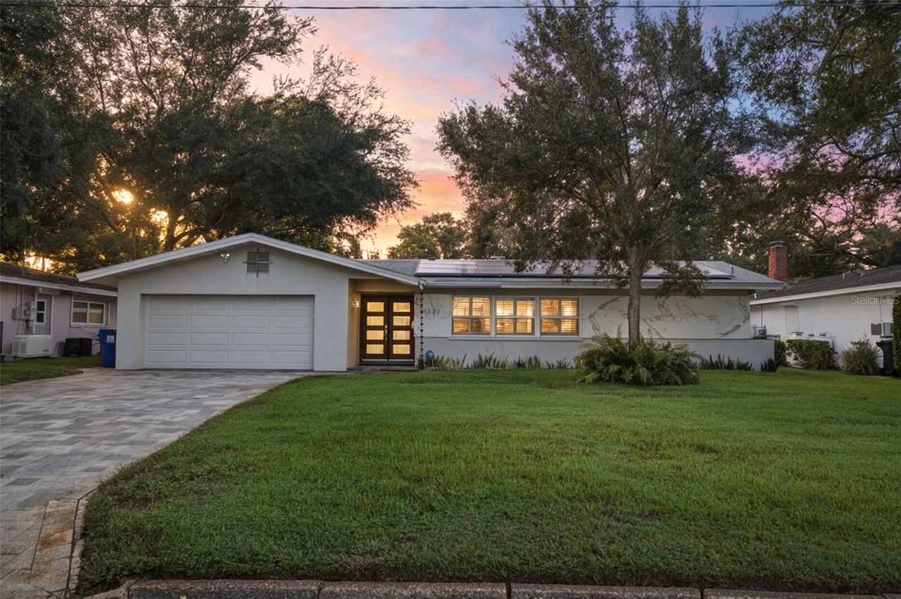 1423 42nd Ave., St Petersburg, FL 33703