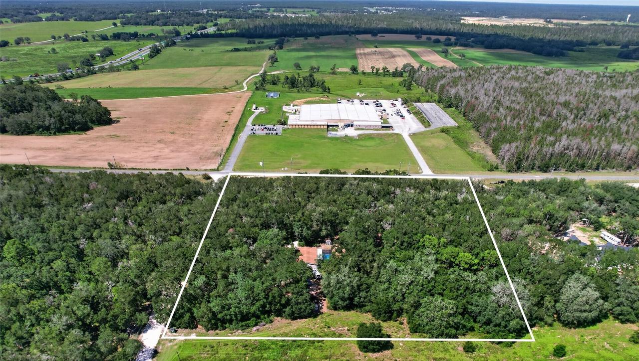 21812 Field Of Dreams Ln., Dade City, FL 33523
