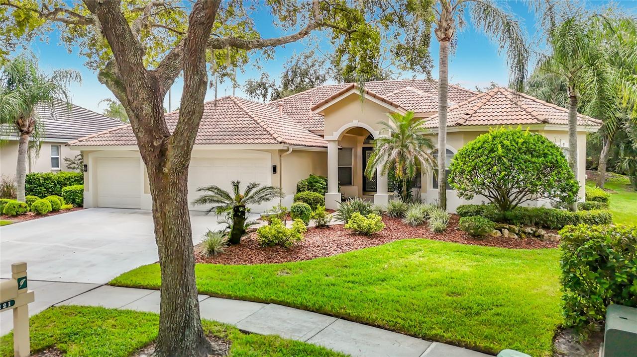 10221 Garden Alcove Dr., Tampa, FL 33647