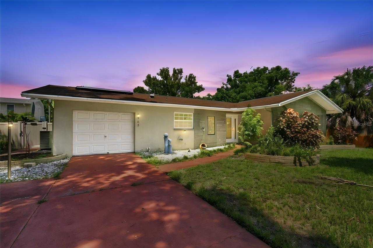 6463 1st Ave., St Petersburg, FL 33710