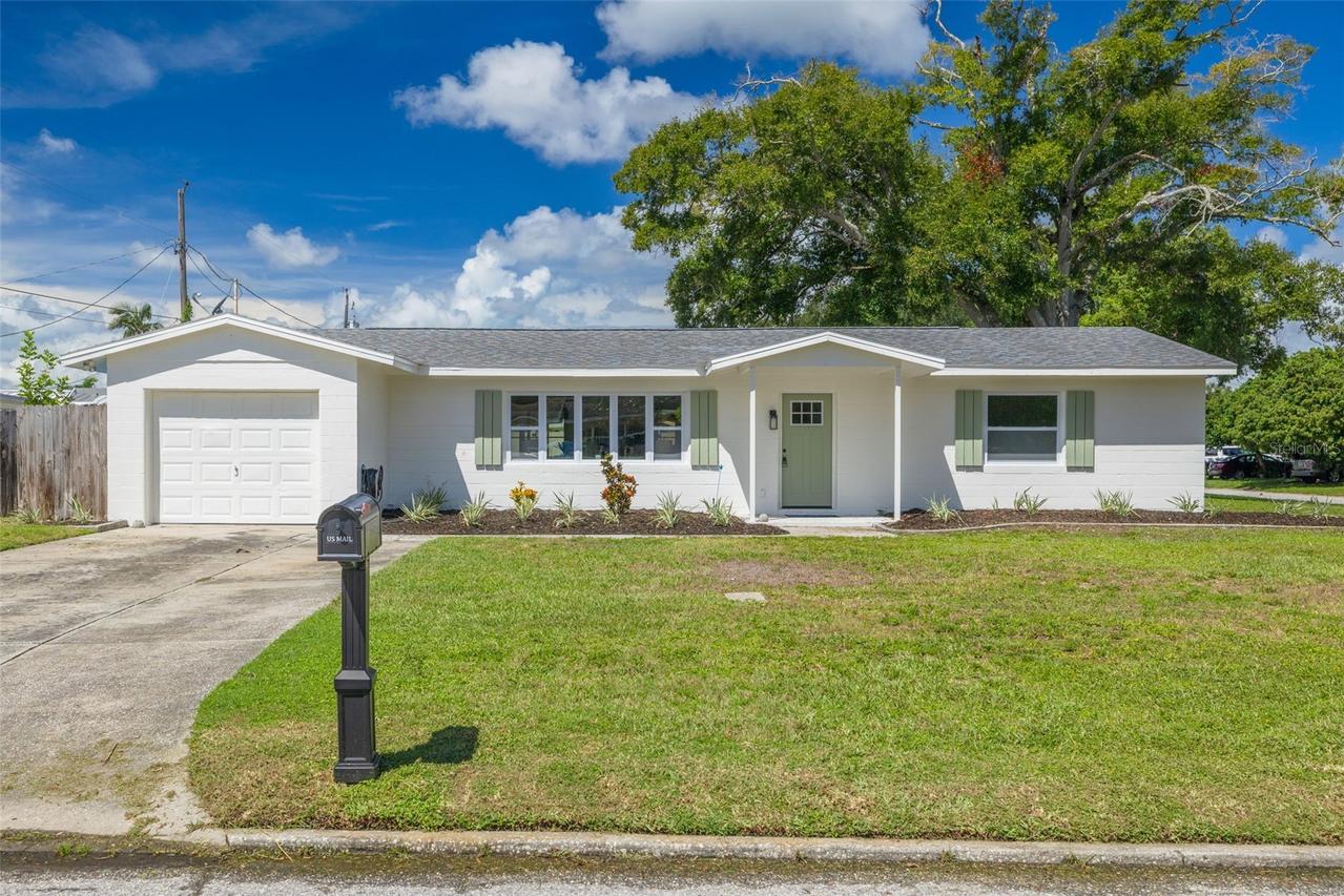 5054 60th St., Kenneth City, FL 33709