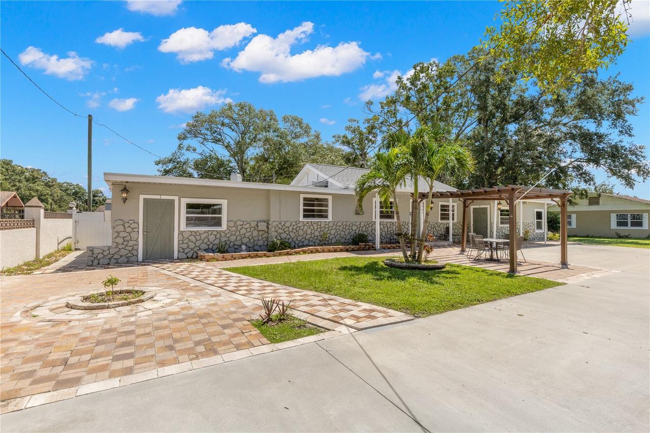 9845 60th St., Pinellas Park, FL 33782