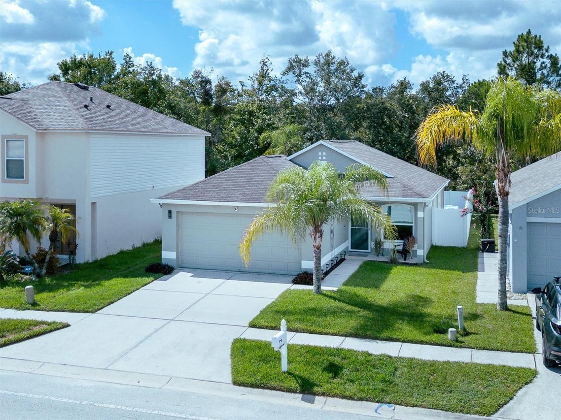 30516 Birdhouse Dr., Wesley Chapel, FL 33545