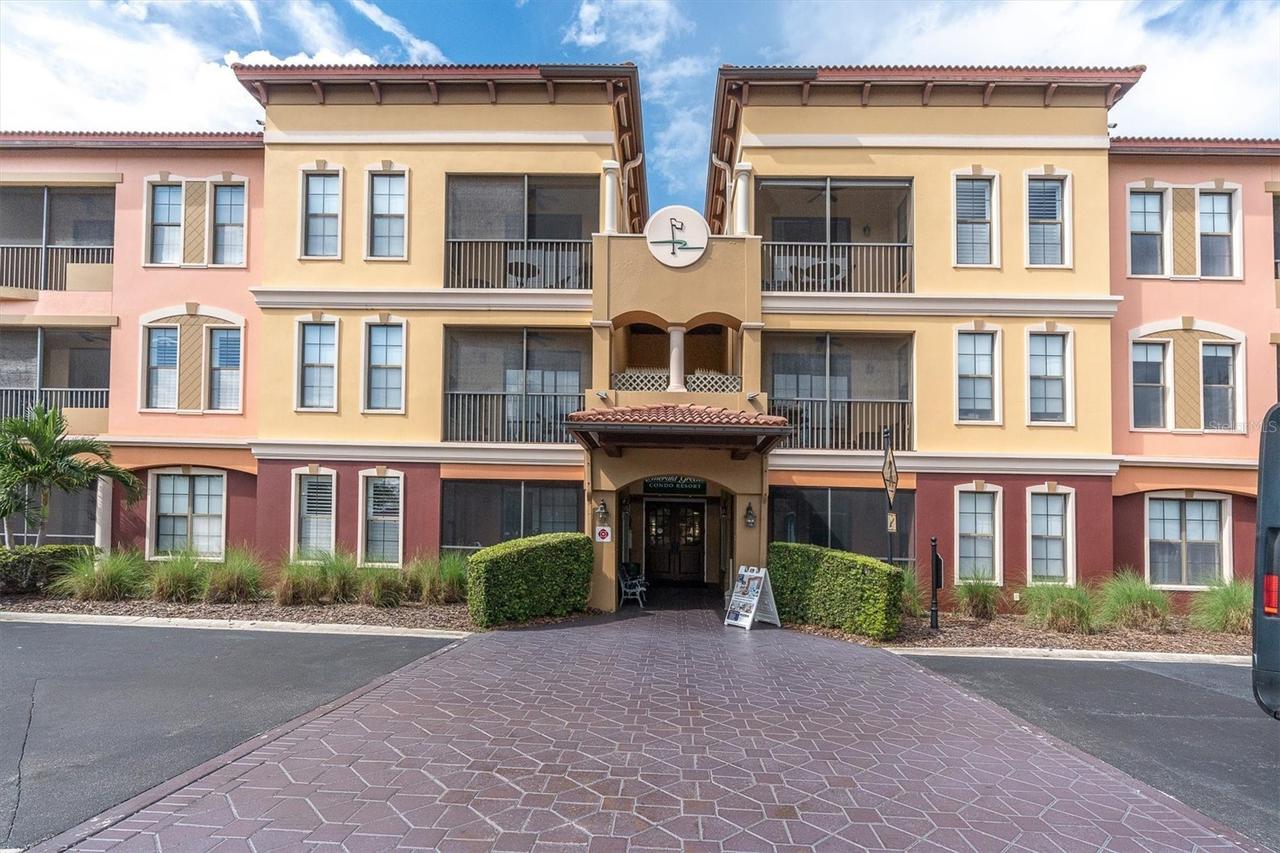 13941 Clubhouse Dr. #215, Tampa, FL 33618