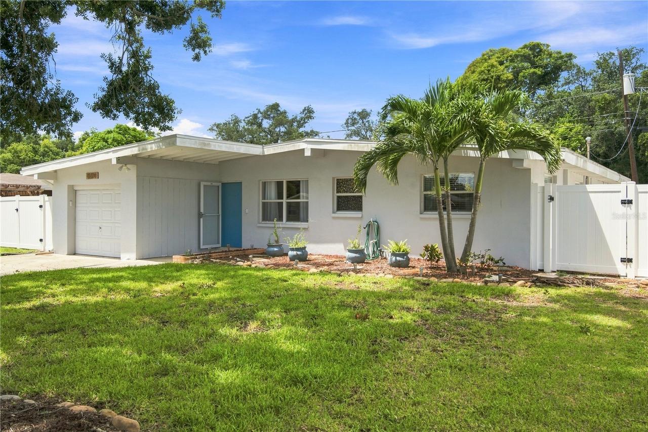 11610 116th St., Seminole, FL 33778