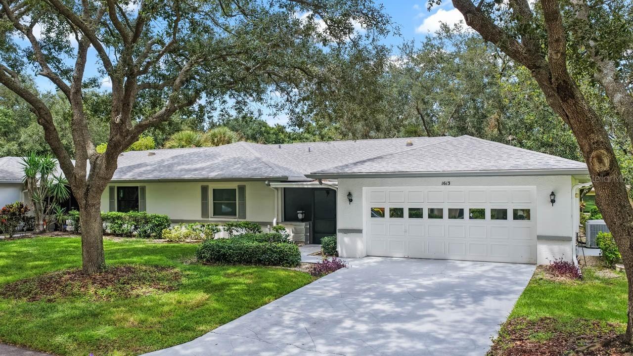 1613 Laughton Pl., Sun City Center, FL 33573