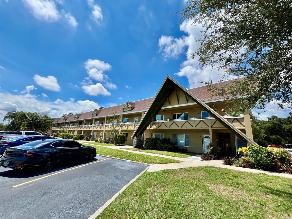 2000 World Parkway Blvd. #7, Clearwater, FL 33763
