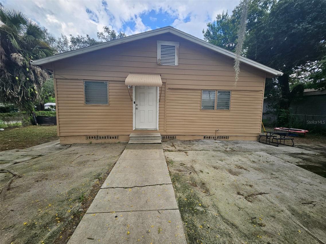 1410 E Annie St., Tampa, FL 33612