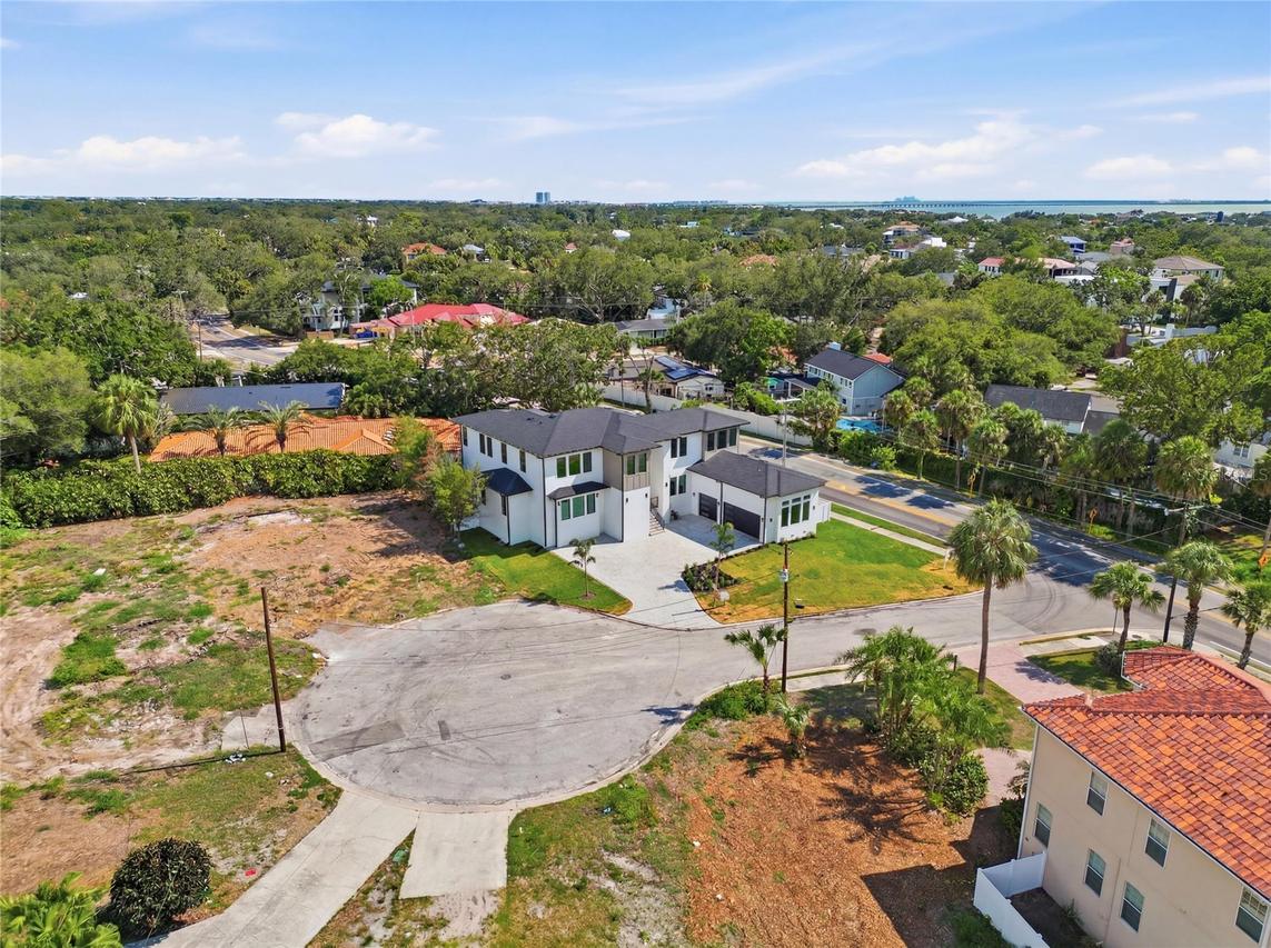 4702 W San Carlos St., Tampa, FL 33629