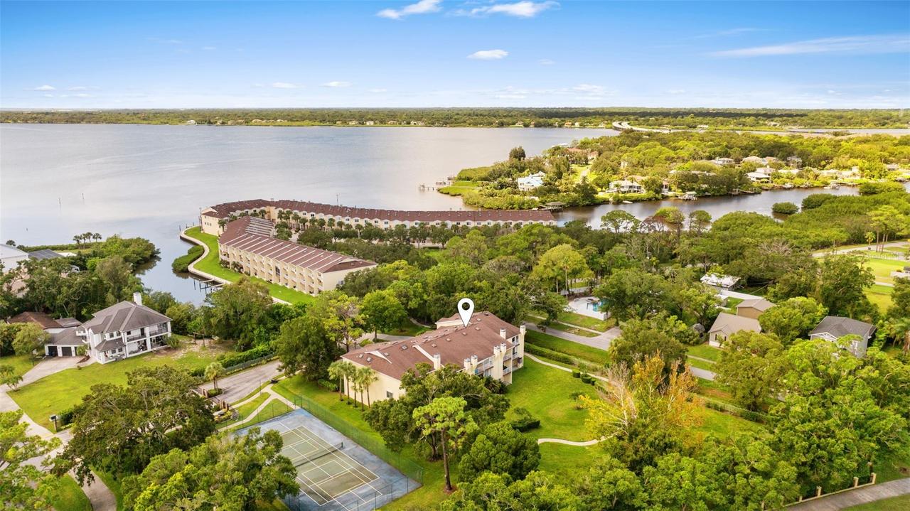 106 Brent Cir., Oldsmar, FL 34677
