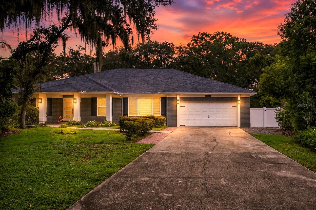 4712 Dover Cliff Ct., Dover, FL 33527