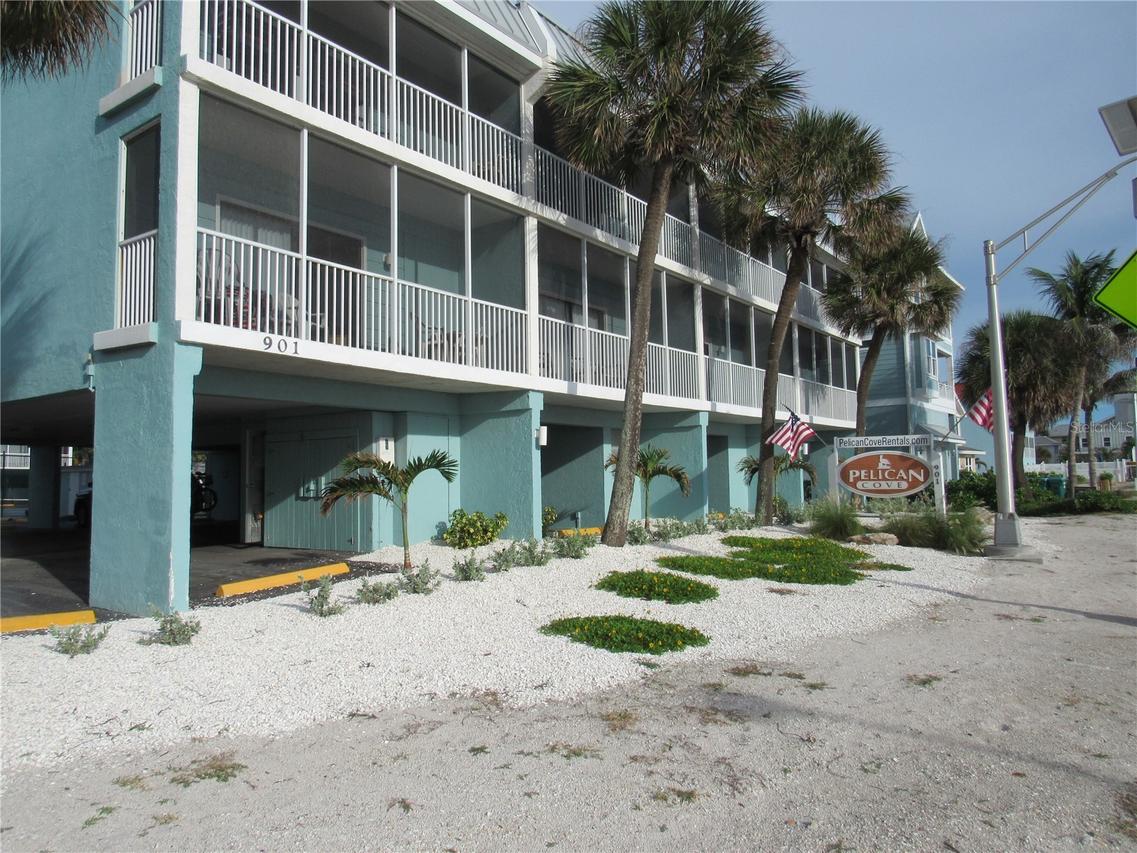 901 Gulf Dr. #2, Bradenton Beach, FL 34217