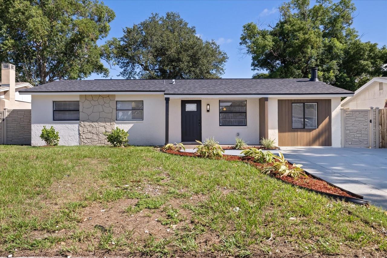 8231 82nd Ave., Seminole, FL 33777