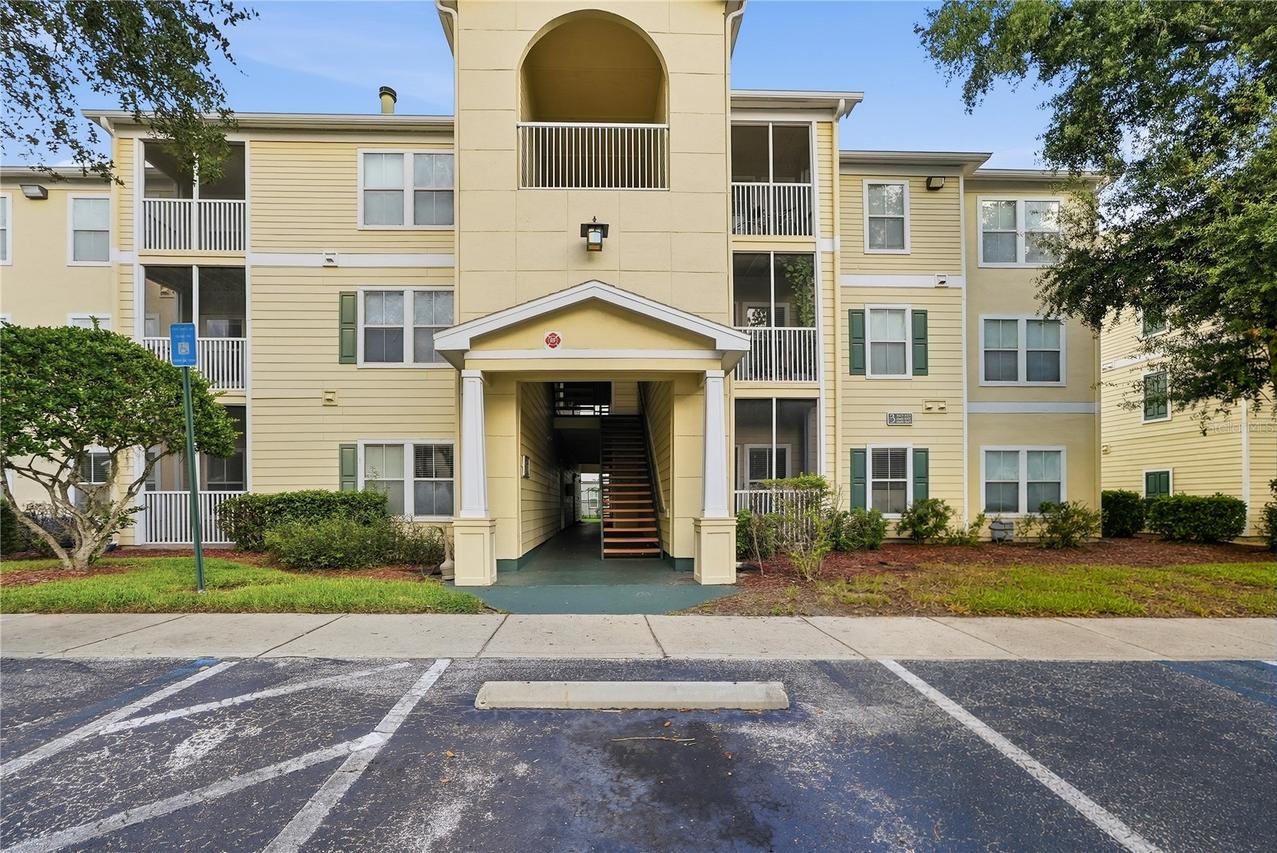 18471 Bridle Club Dr., Tampa, FL 33647