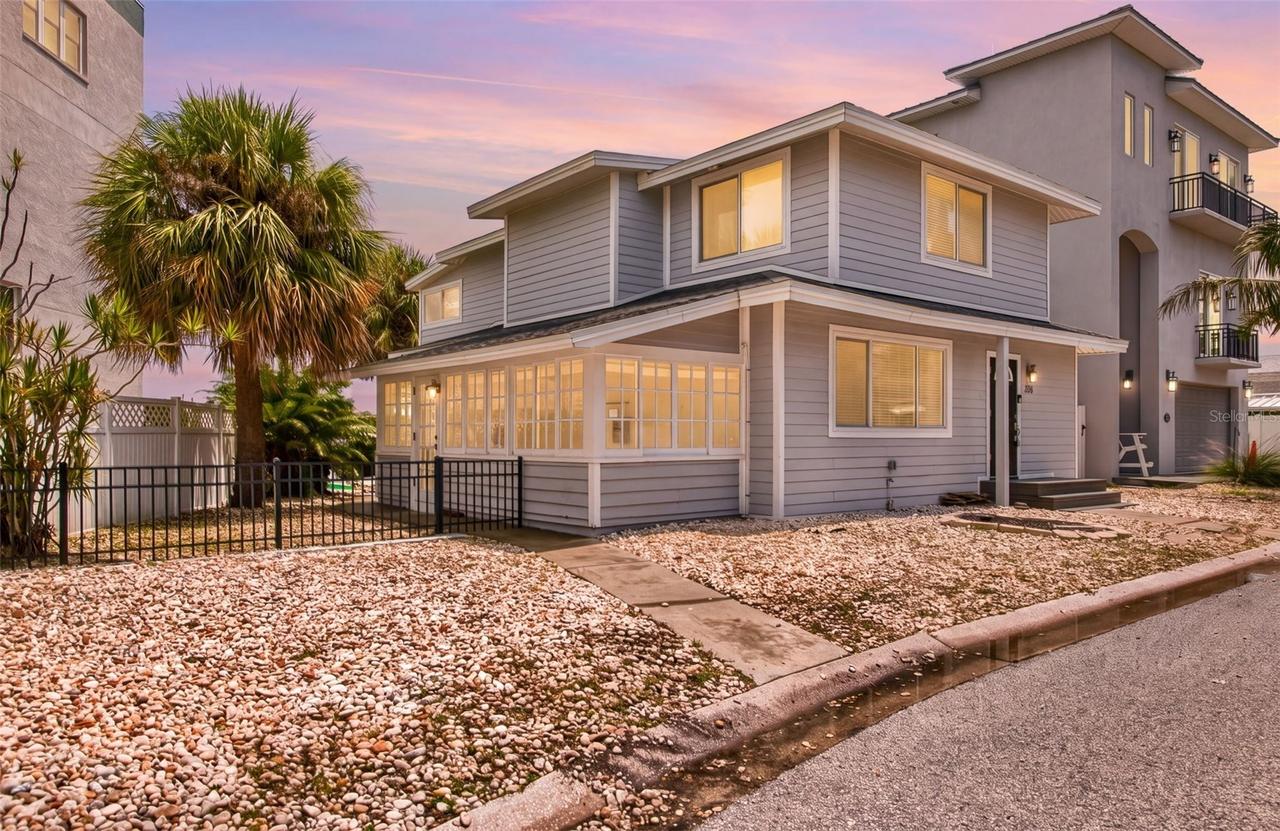 300 Bay Plz Plz., Treasure Island, FL 33706