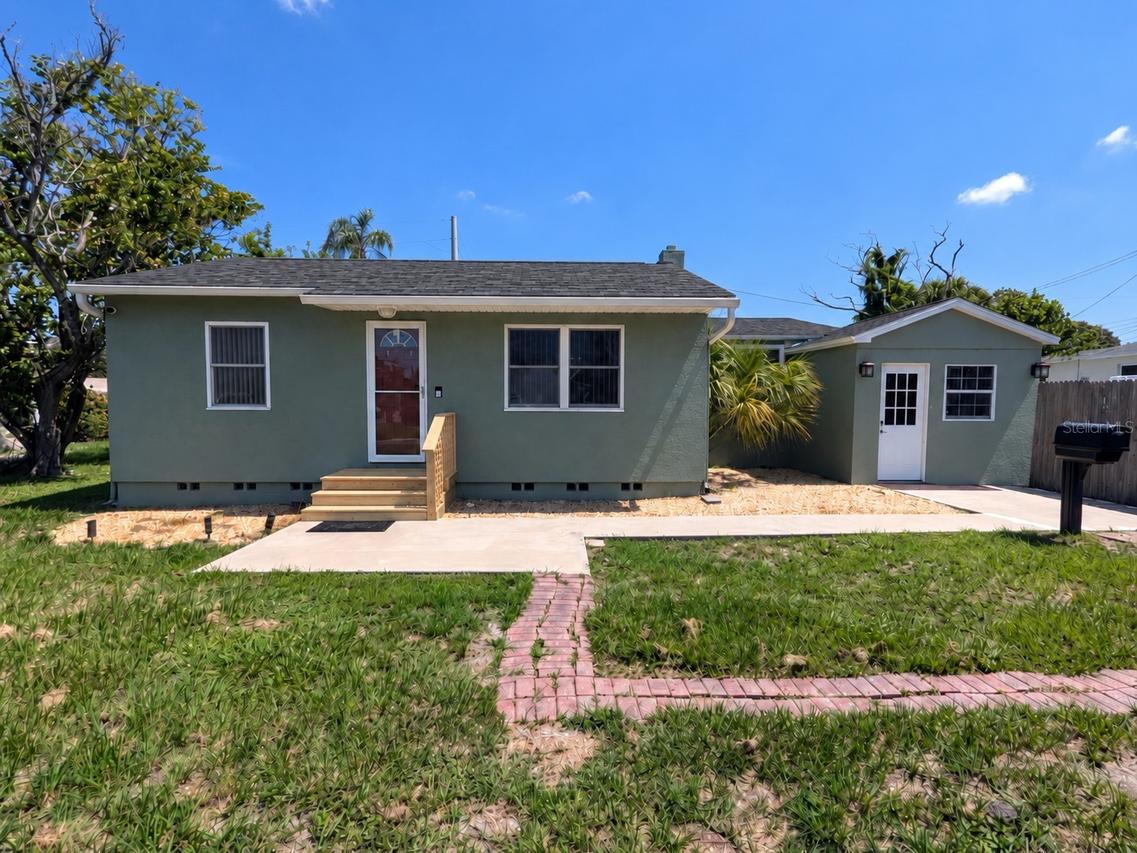 2749 16th Ave., St Petersburg, FL 33713