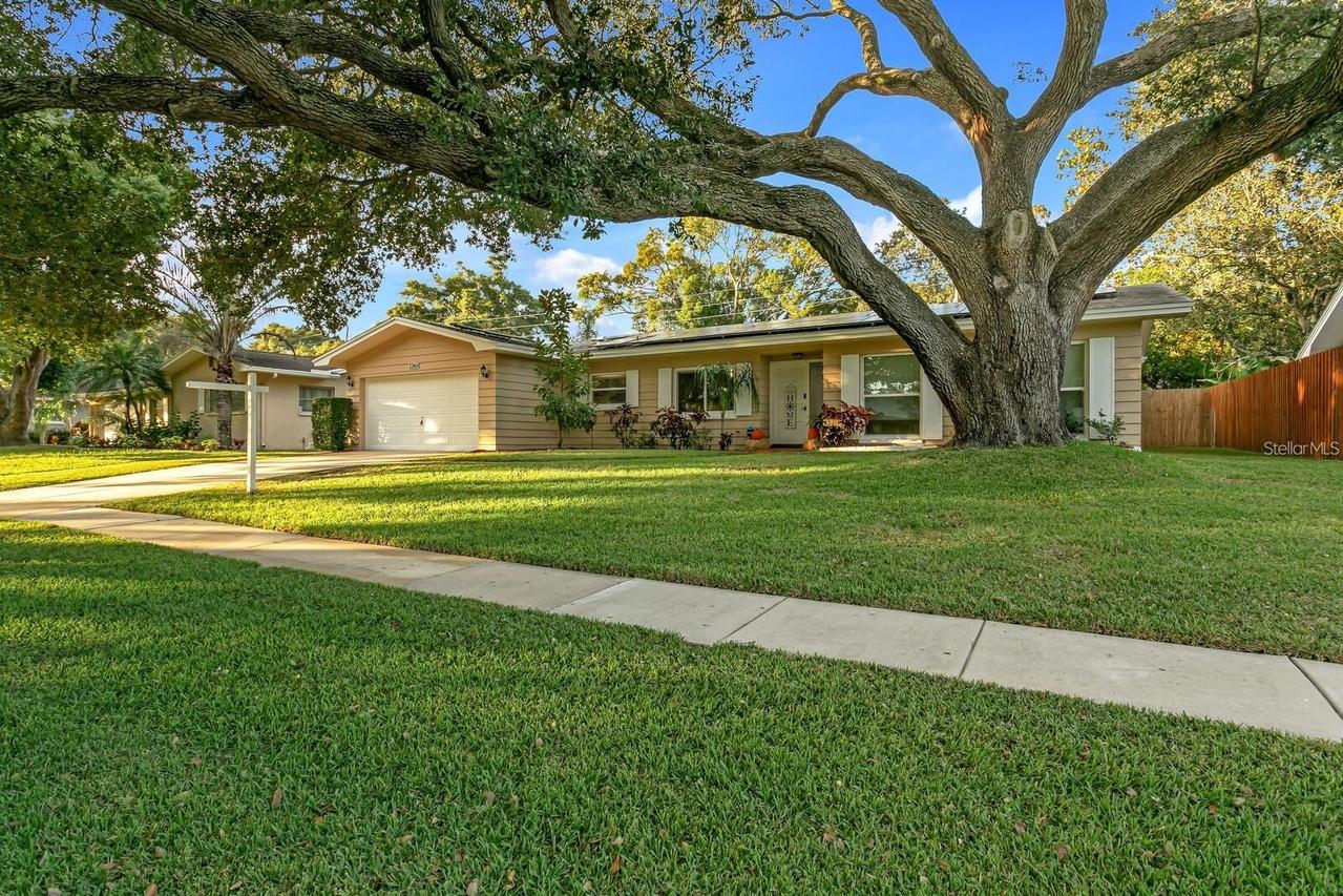 2260 Saint Charles Dr., Clearwater, FL 33764