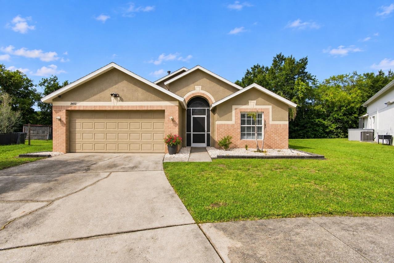 24132 Denali Ct., Lutz, FL 33559